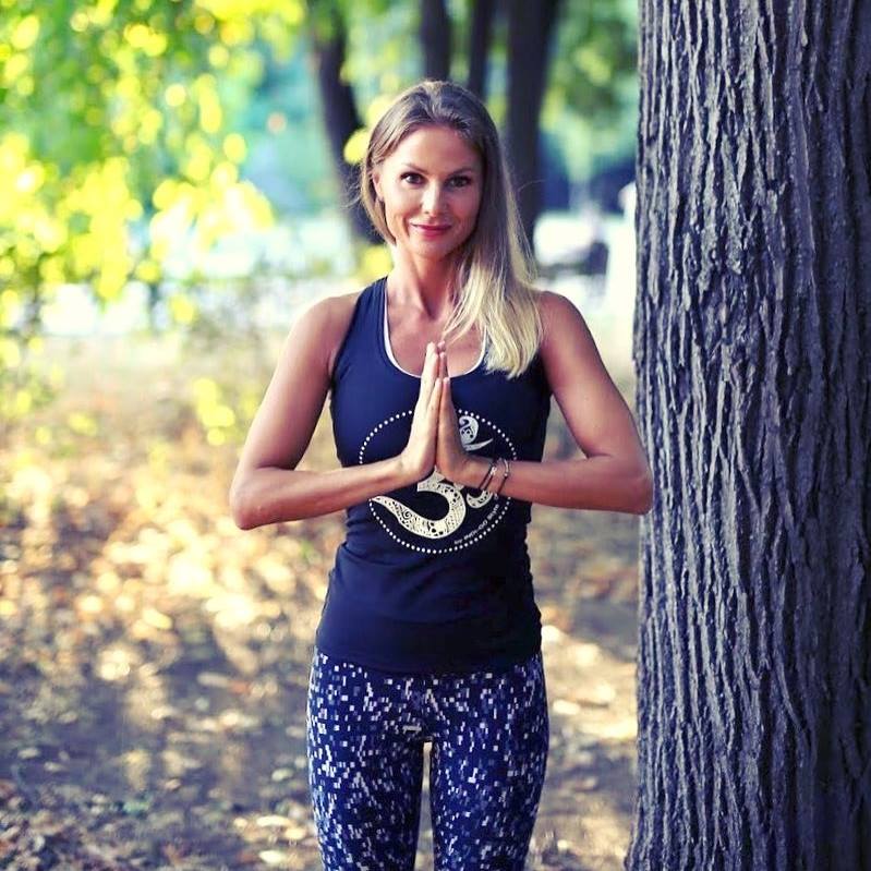 Jani Costache, instructor yoga